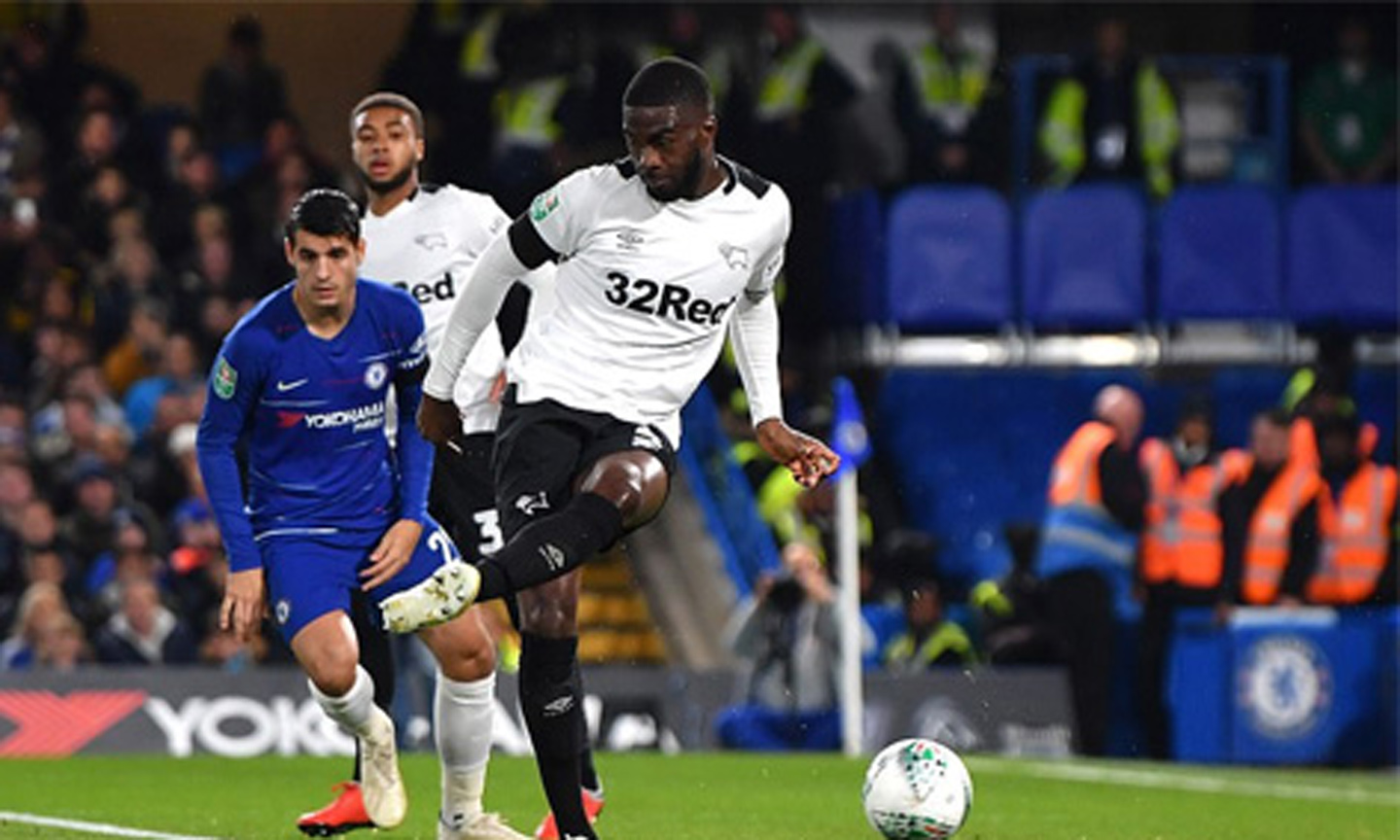 Trận đấu của những sai lầm của Chelsea và Derby: 
