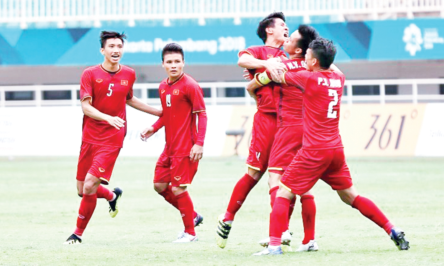 Đội tuyển Việt Nam sẽ gặp không ít khó khăn tại AFF Suzuki Cup 2018 sắp tới.                     	                                                                                                                                             Ảnh: Vietnamnet.vn