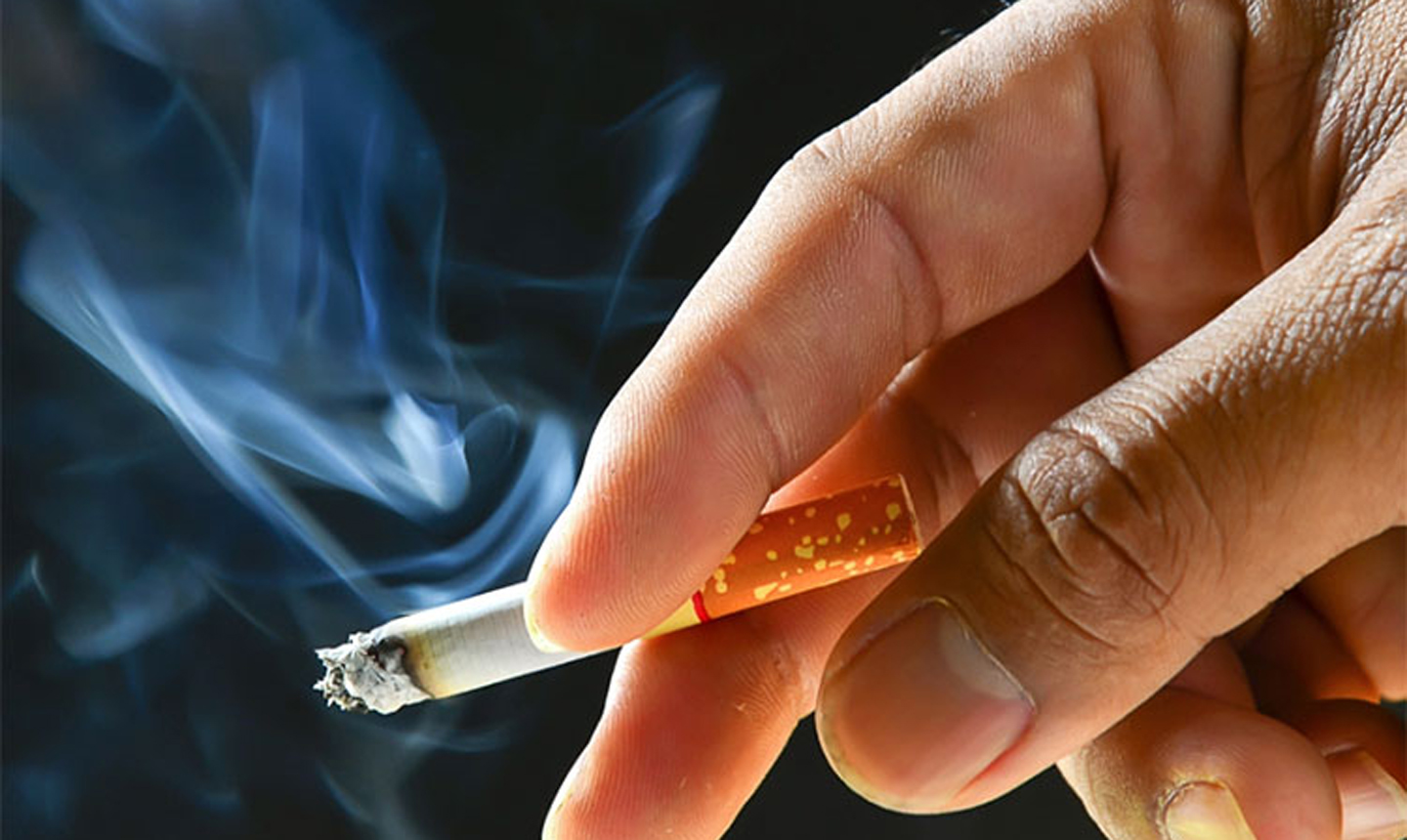  Hút thuốc lá buổi sáng có thể tăng nguy cơ mắc bệnh ung thư phổi, đầu và cổ.