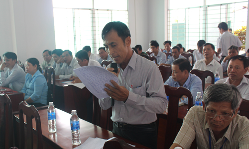  Người dân phát biểu ý kiến