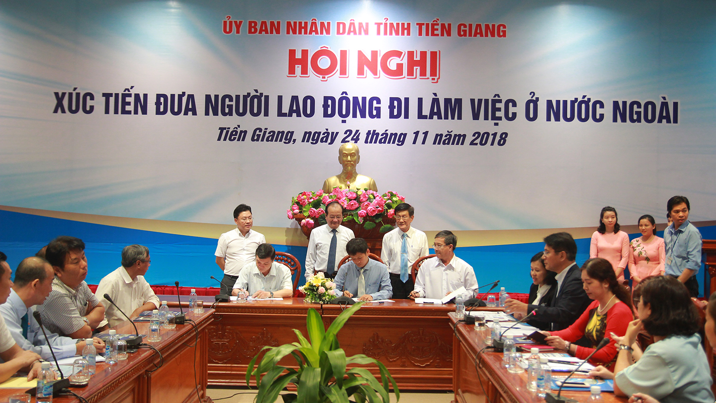 Các Công ty, đơn vị ký kết bản ghi nhớ phối hợp.