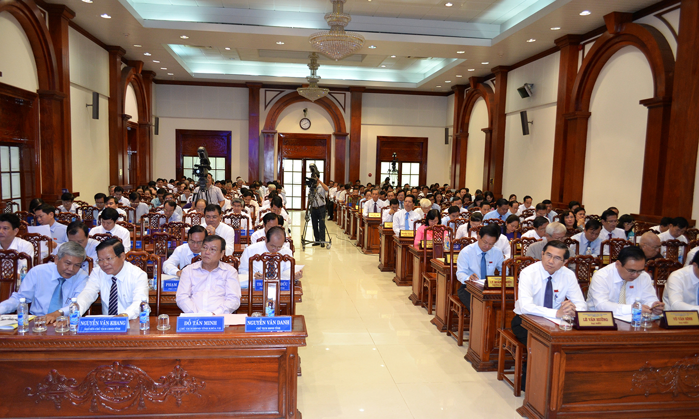 Quang cảnh kỳ họp