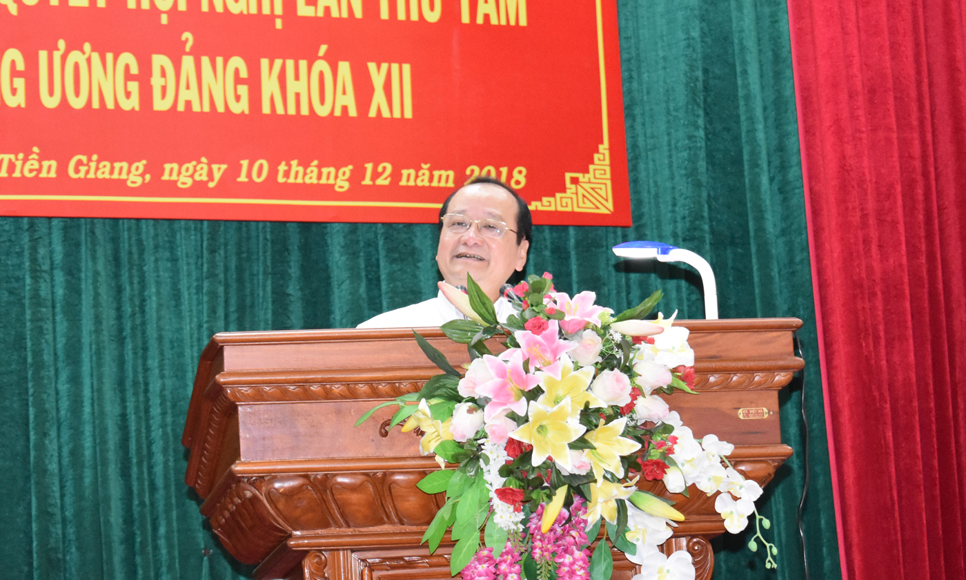 Đồng chí Trần Thanh Đức, Phó Chủ tịch UBND tỉnh quán triệt tại hội nghị