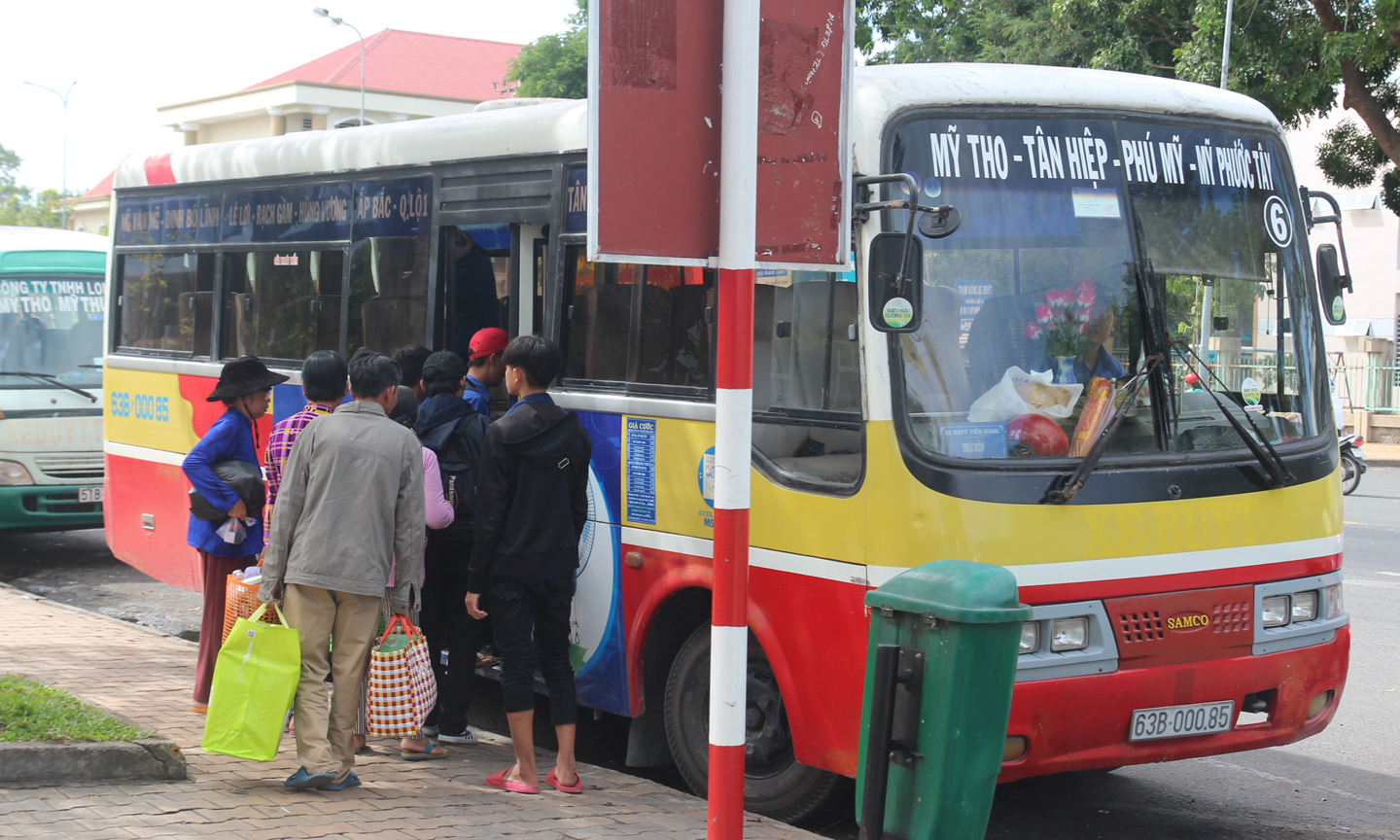 Nhiều xe buýt của Tiền Giang đã xuống cấp.                                                                                          Ảnh: VĂN THẢO
