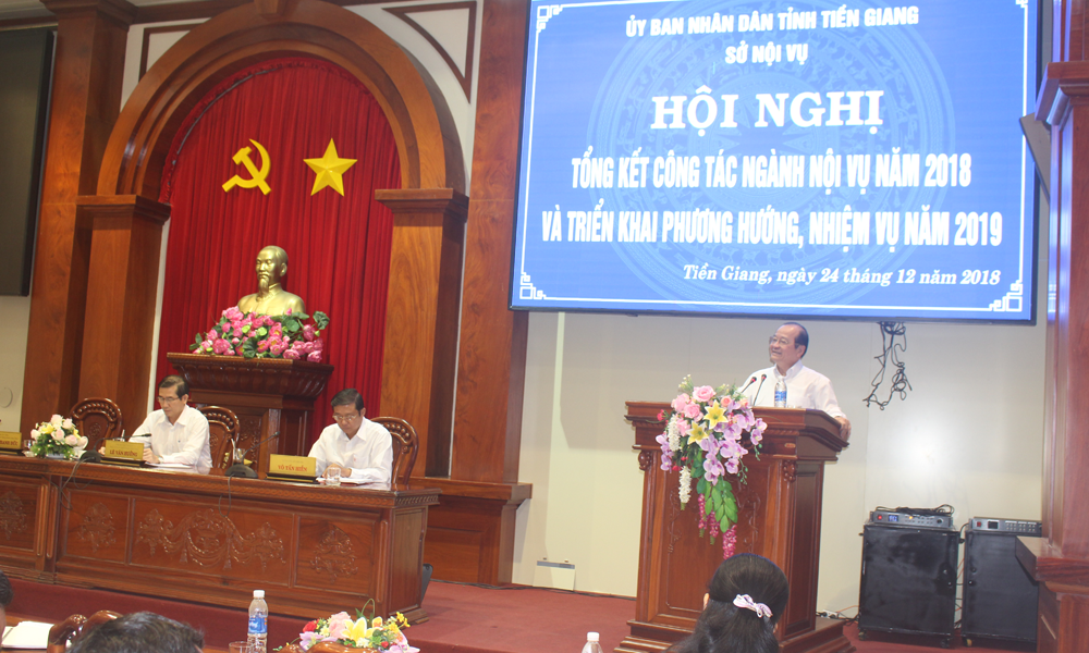 Quanh cảnh hội nghị.