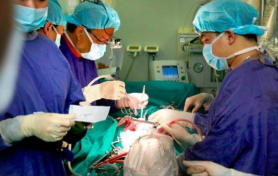 Từ một người chết não hiện tạng có 5 người được ghép tạng thoát khỏi bệnh tật