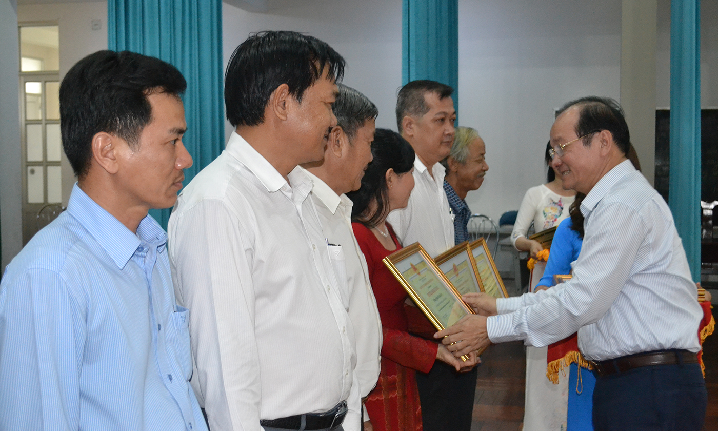 Phó Chủ tịch UBND tỉnh Trần Thanh Đức;