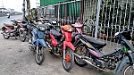 Tạm giữ 90 xe máy trong kho của tiệm cầm đồ