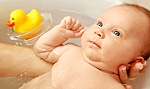 4 điều phải tránh khi cho trẻ tắm vào mùa đông