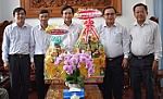 Phó Bí thư Thường trực Tỉnh ủy Tiền Giang thăm và tặng quà tết