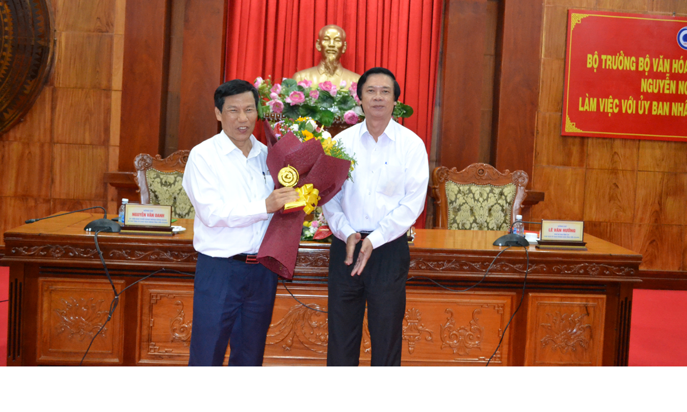 Ủy viên BCT Trung ương Đảng, Bí thư Tỉnh ủy, Chủ tịch HĐND tỉnh Tiền Giang