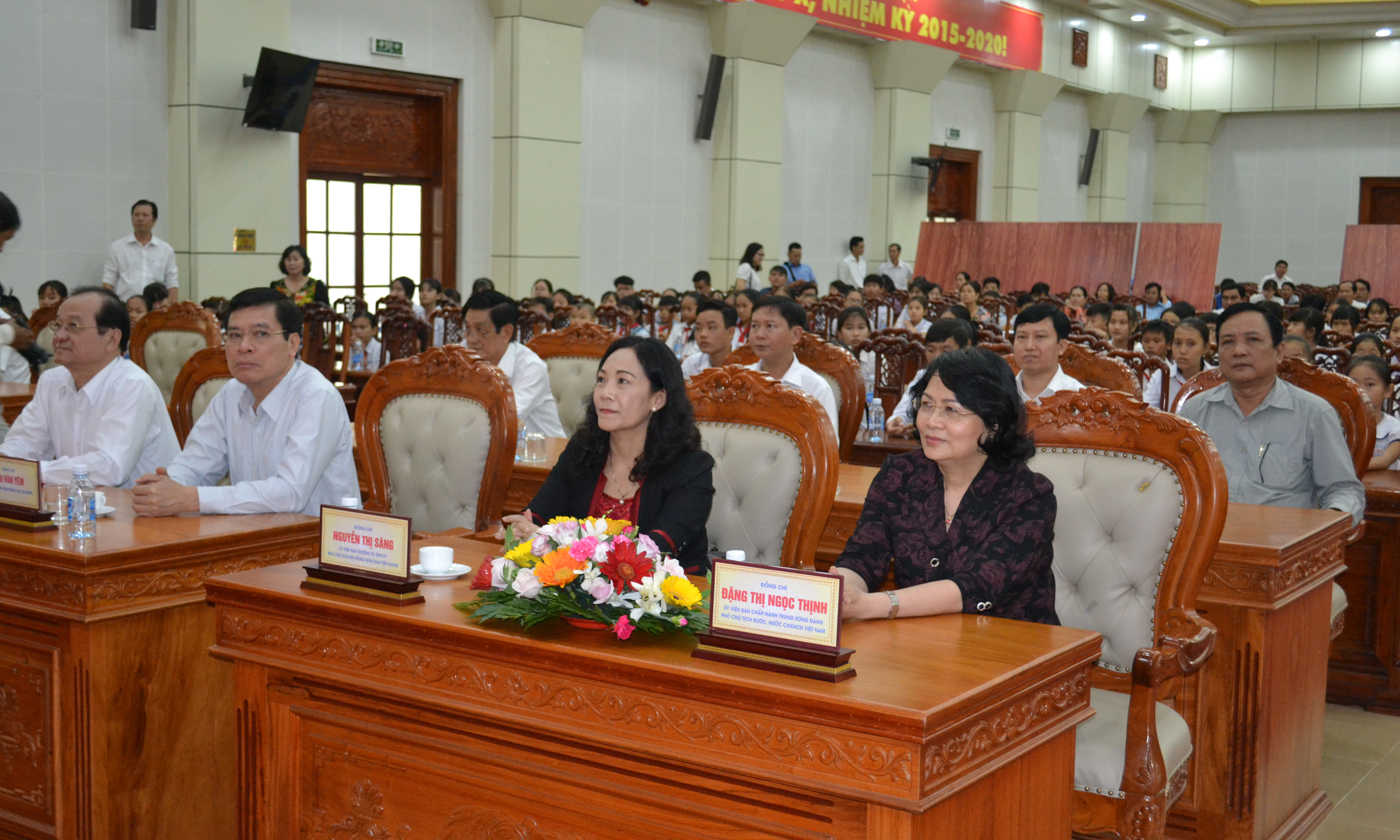 Quang cảnh hội nghị