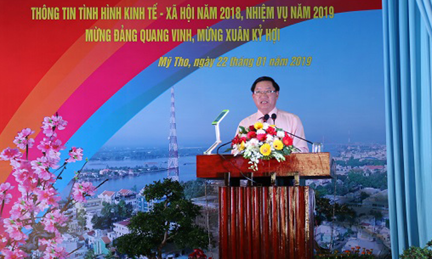 Bí thư Thành ủy Đặng Thanh Liêm phát biểu tại buổi họp mặt.