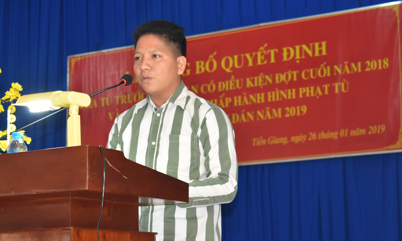 Đại diện phạm nhân được tha tù trước thời hạn có điều kiện phát biểu