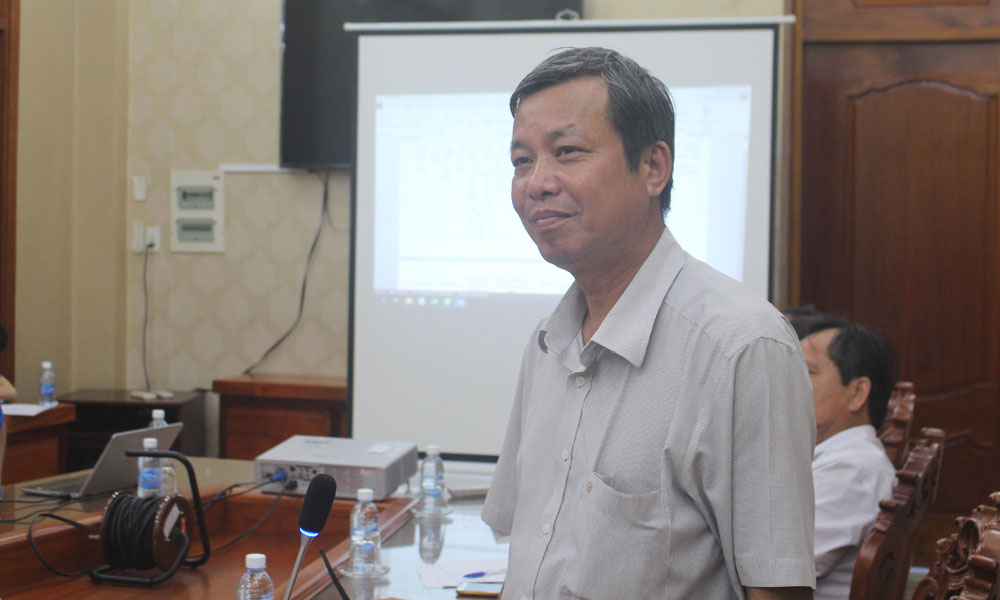 Nhà đầu tư phát biểu ý kiến.