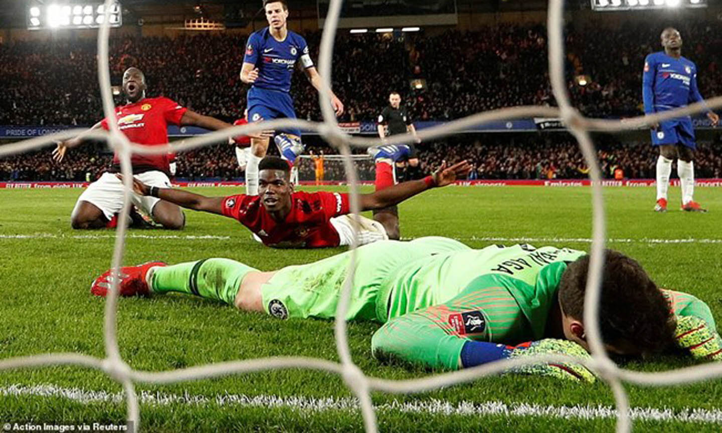 Pogba tỏa sáng mang chiến thắng về cho Manchester United. (Nguồn: Reuters)
