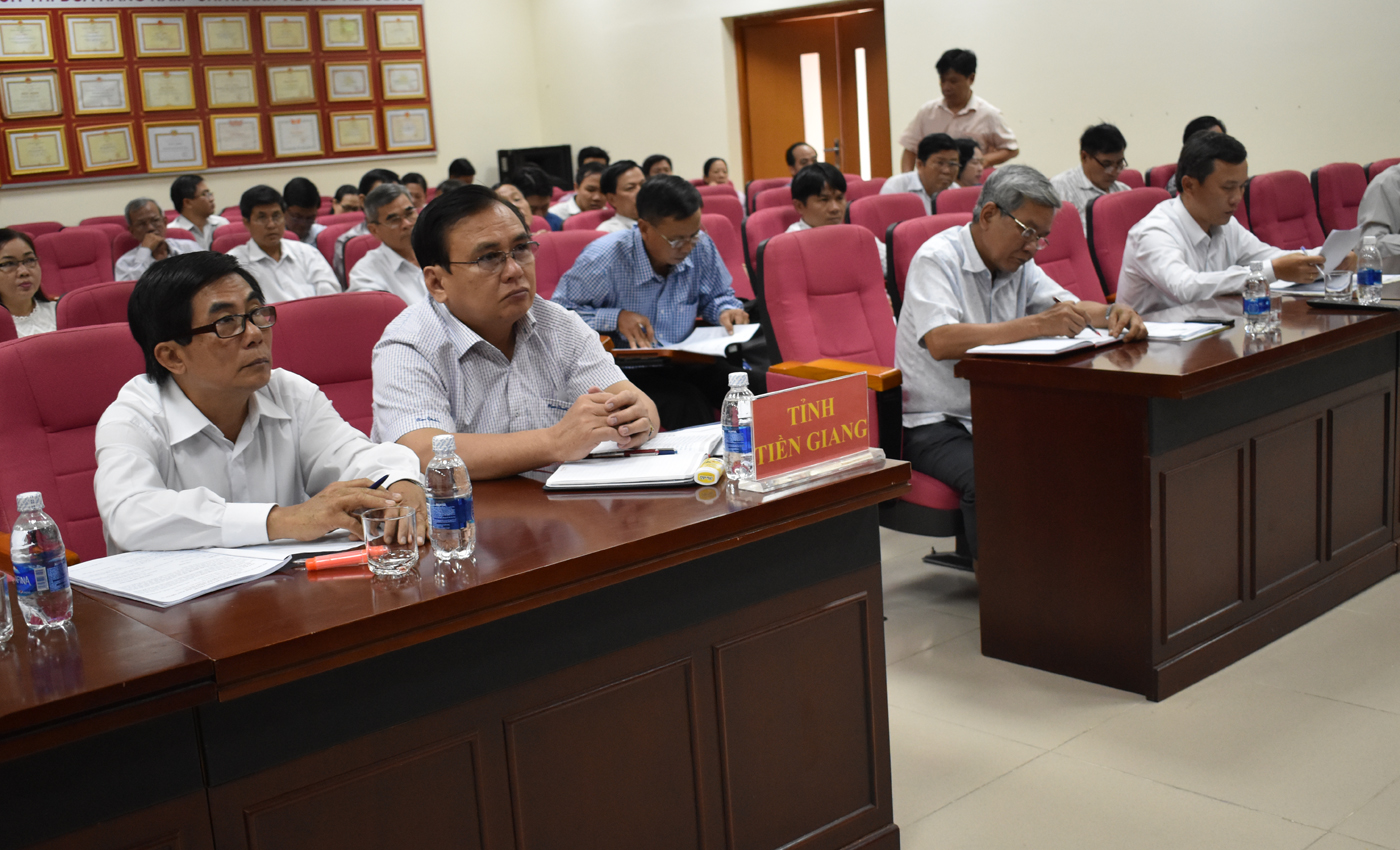 Đại biểu tham dự tại điểm cầu Tiền Giang