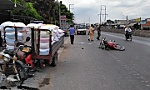 Xe máy nổ vỏ, một người đàn ông tử vong