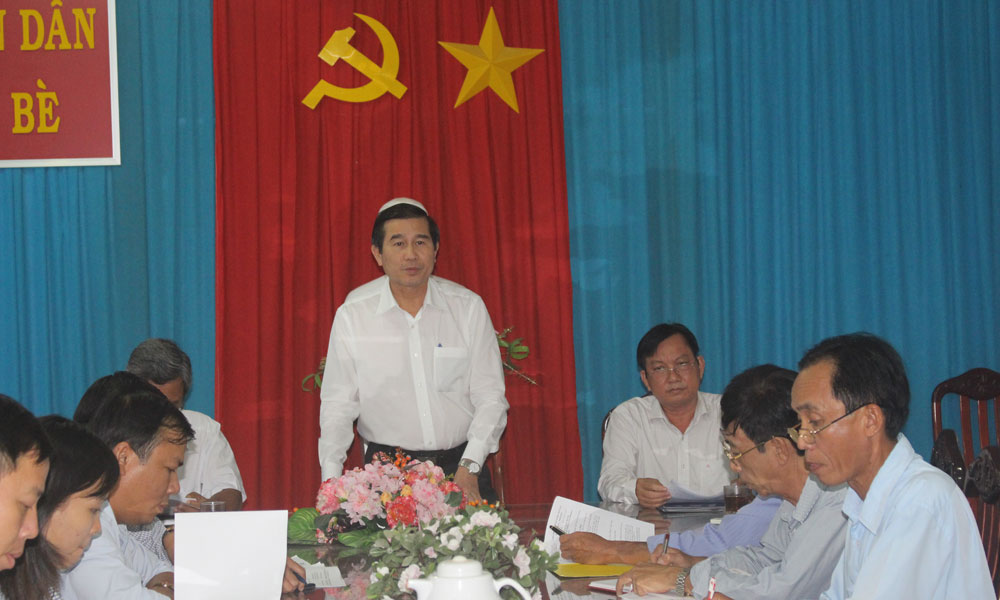 Chủ tịch UBND tỉnh Lê Văn Hưởng phát biểu tại chuyến kiểm tra.