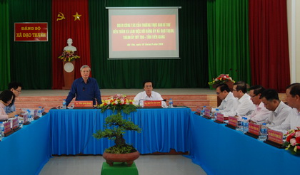 Quang cảnh buổi làm việc