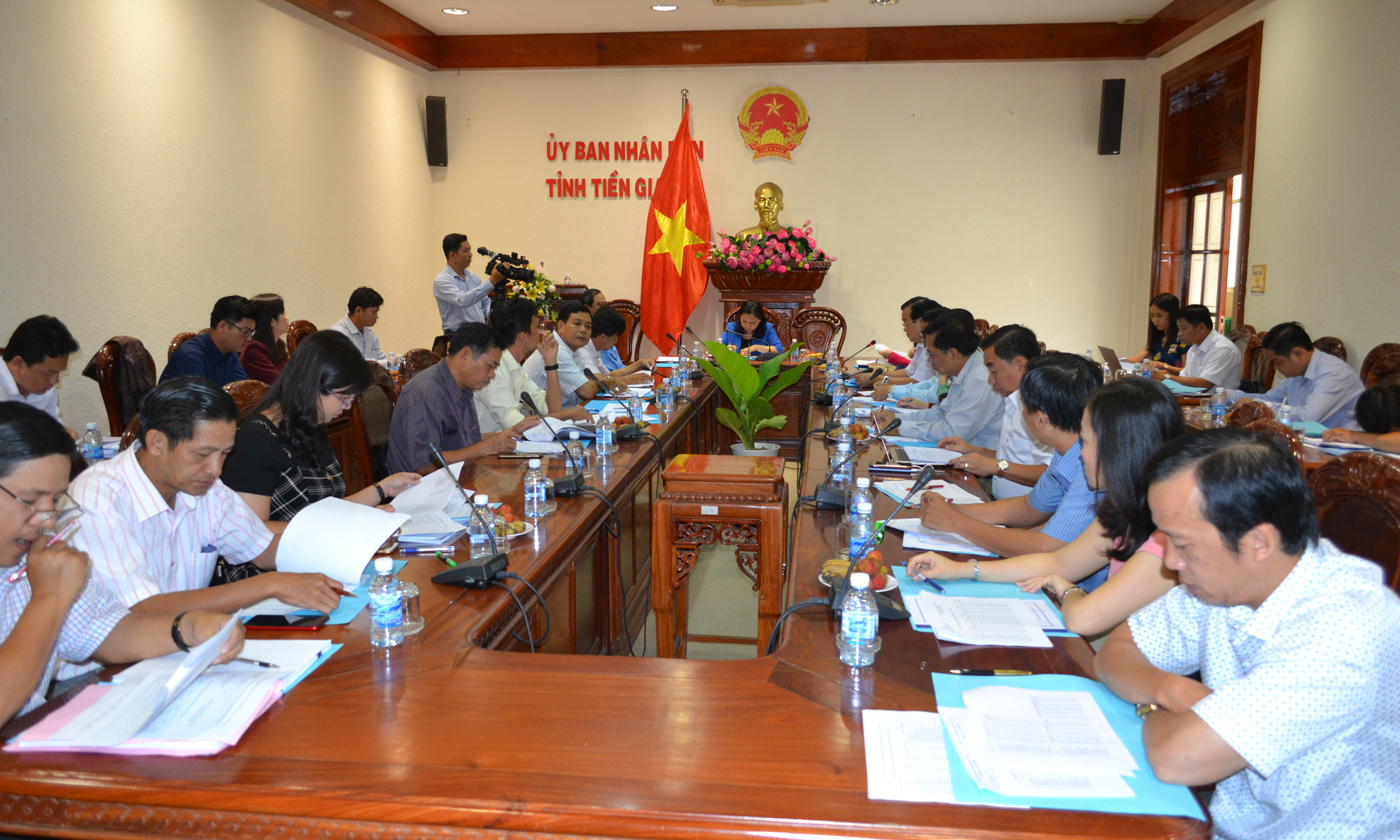 Quang cảnh buổi họp 