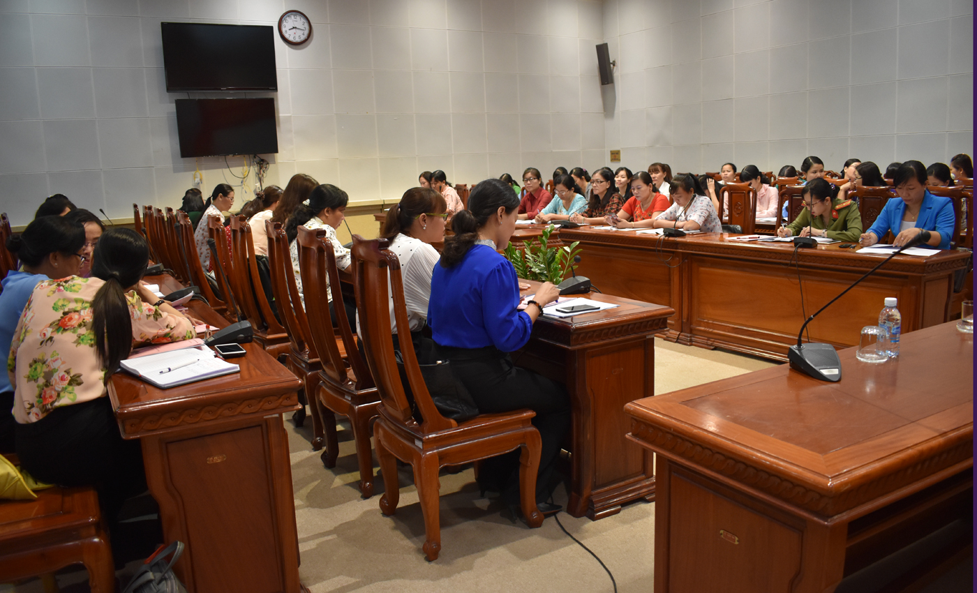 Quang cảnh buổi toạ đàm