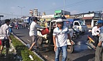 Xe lam bốc cháy khi lưu thông trên Quốc lộ 1