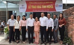 Tổng Công ty Điện lực miền Nam:Tặng 2 căn nhà tình nghĩa