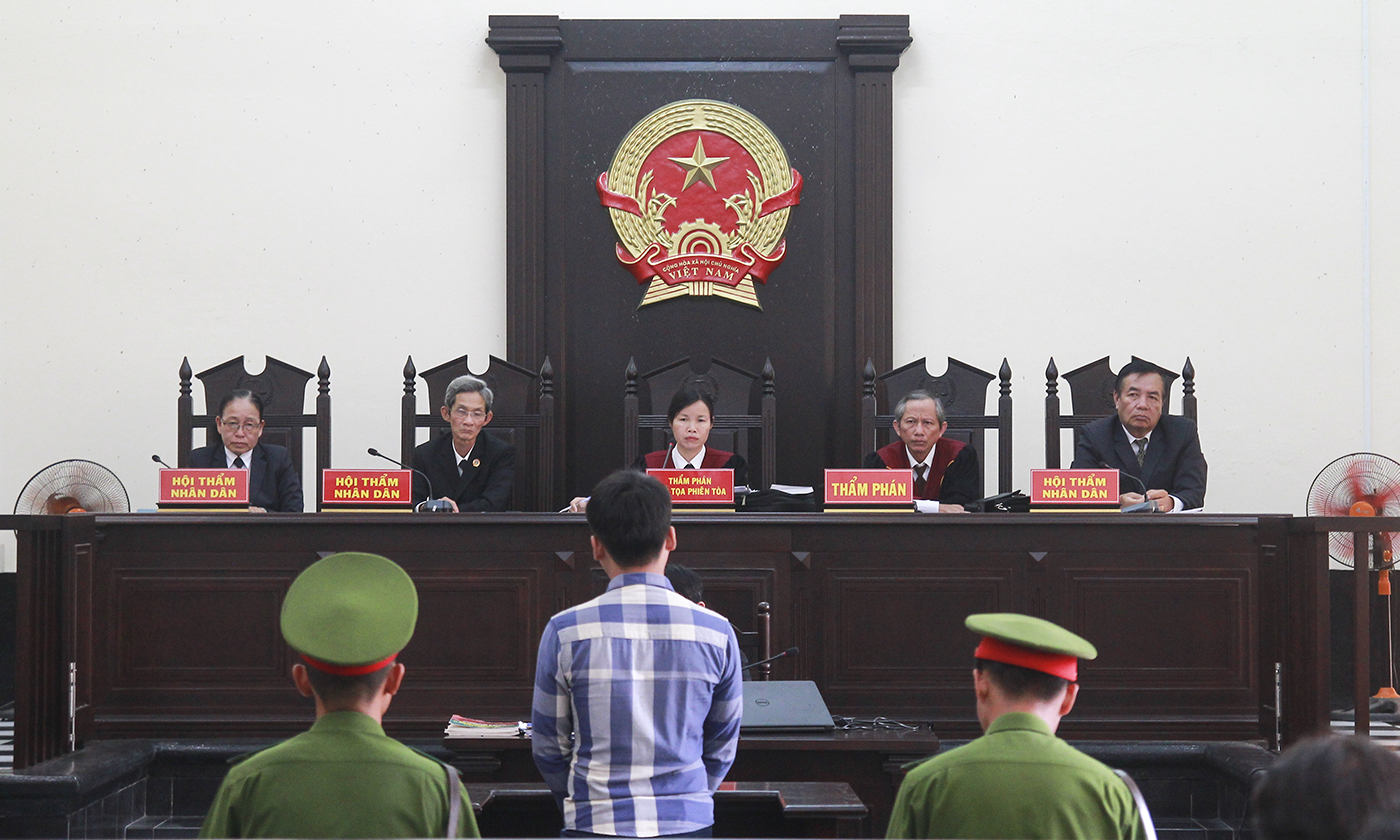Tòa án nhân dân tỉnh Tiền Giang mở phiên tòa xét xử sơ thẩm đối với bị cáo Nguyễn Đăng Khoa về tội “Giết người”.