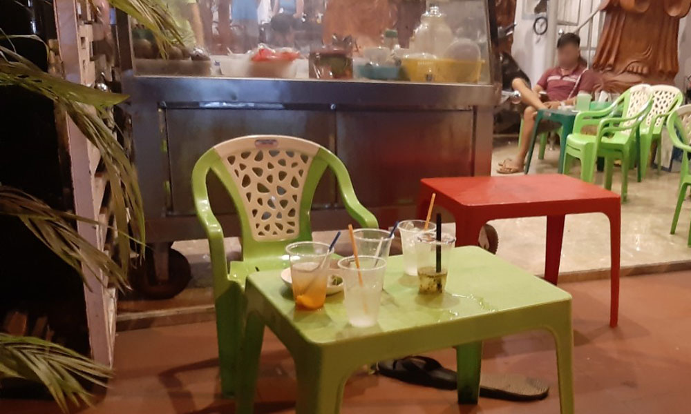 Quán cà phê nơi xảy ra vụ nổ súng.