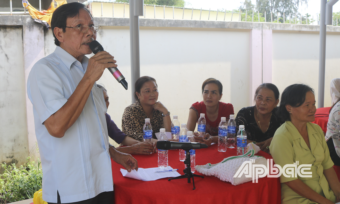 Người dân phường 2, Thị xã Cai Lậy phát biểu ý kiến.