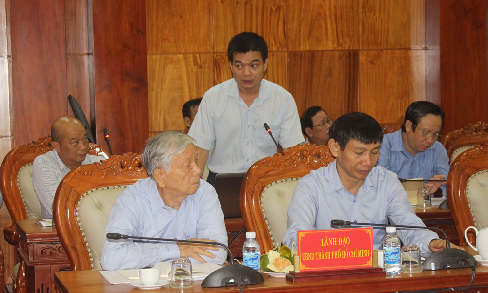 Đơn vị tư vấn phát biểu ý kiến.