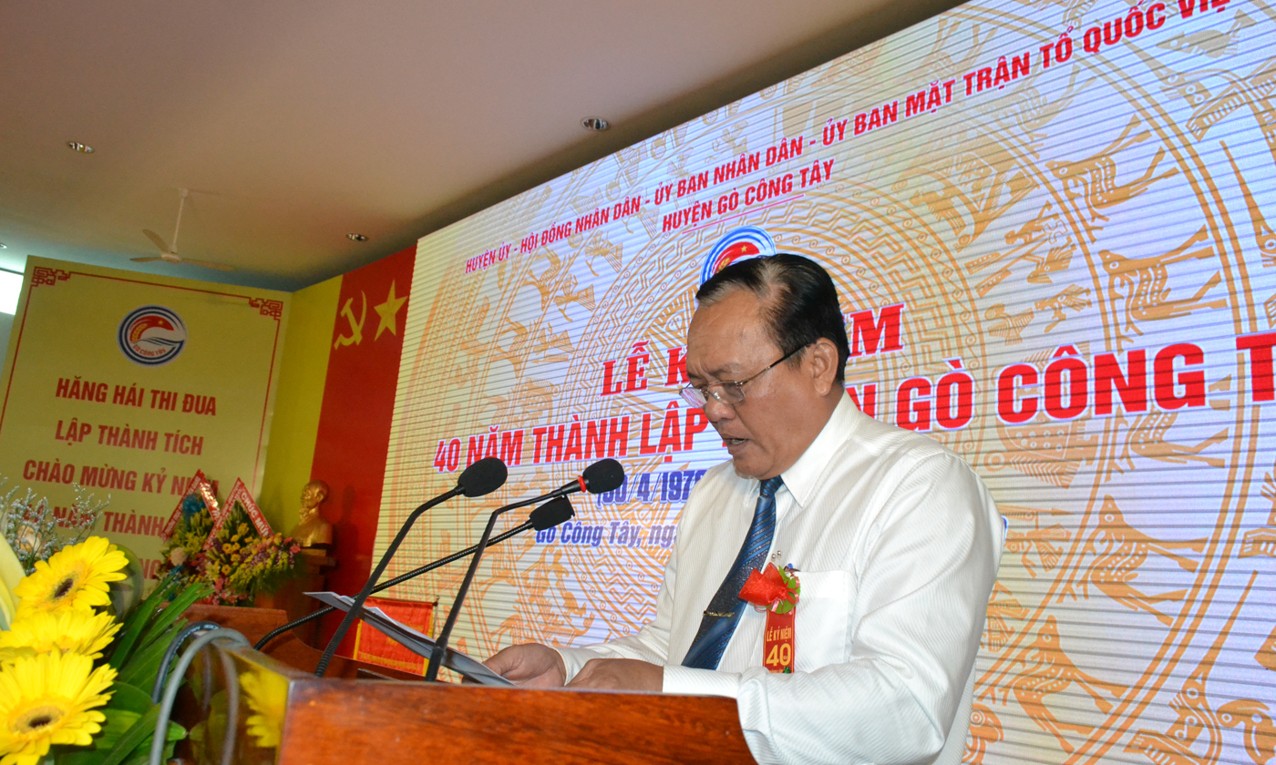 Đồng chí Lê Văn Nghĩa phát biểu tại buổi lễ