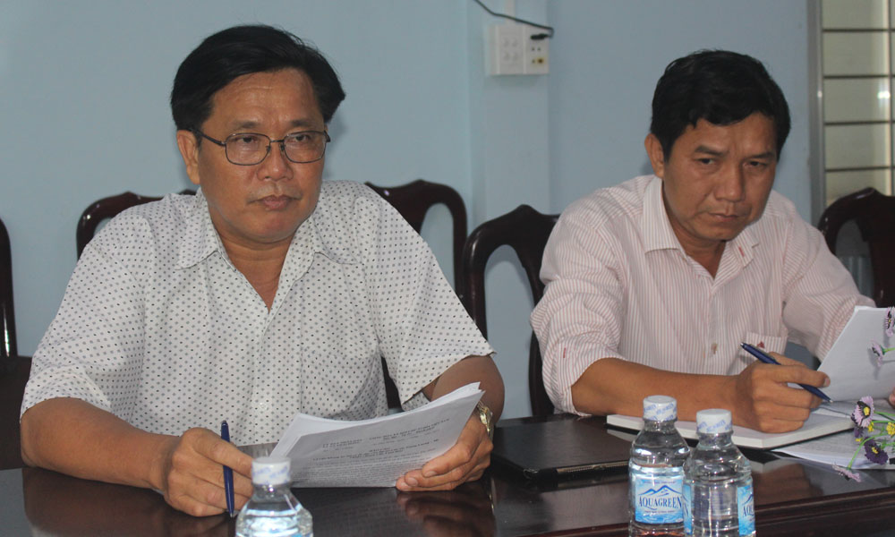 Lãnh đạo UBND huyện Cái Bè phát biểu tại buổi làm việc.