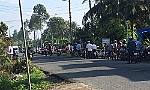 Phát hiện nam thanh niên nằm chết ven đường