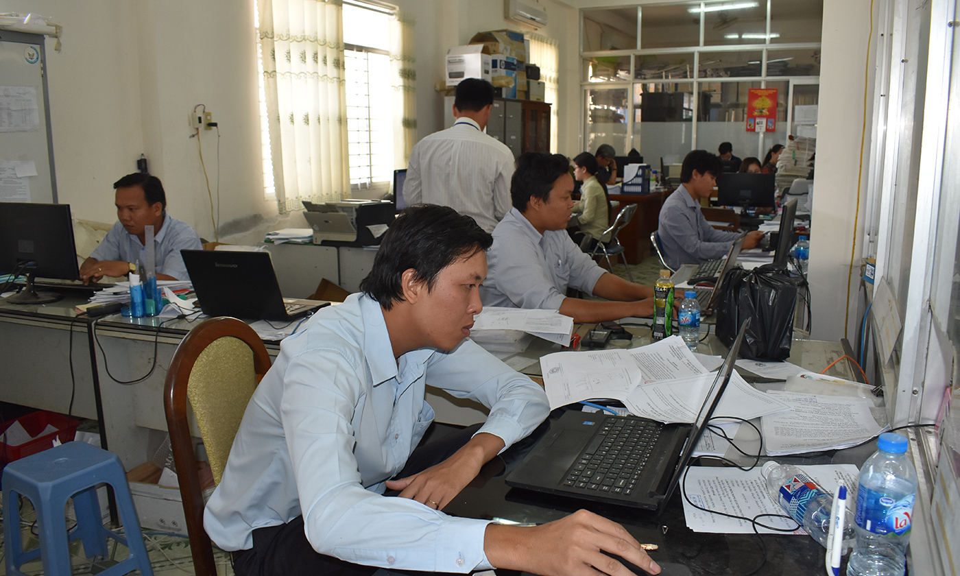 cử tri lo lắng về quy định mới đối với giờ làm việc