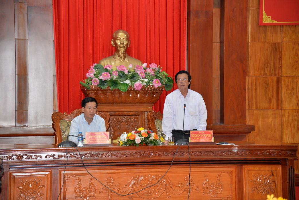 Bí thư Tỉnh ủy Nguyễn Văn Danh phát biểu tiếp thu lưu ý của Trưởng Ban Tuyến giáo Trung ương