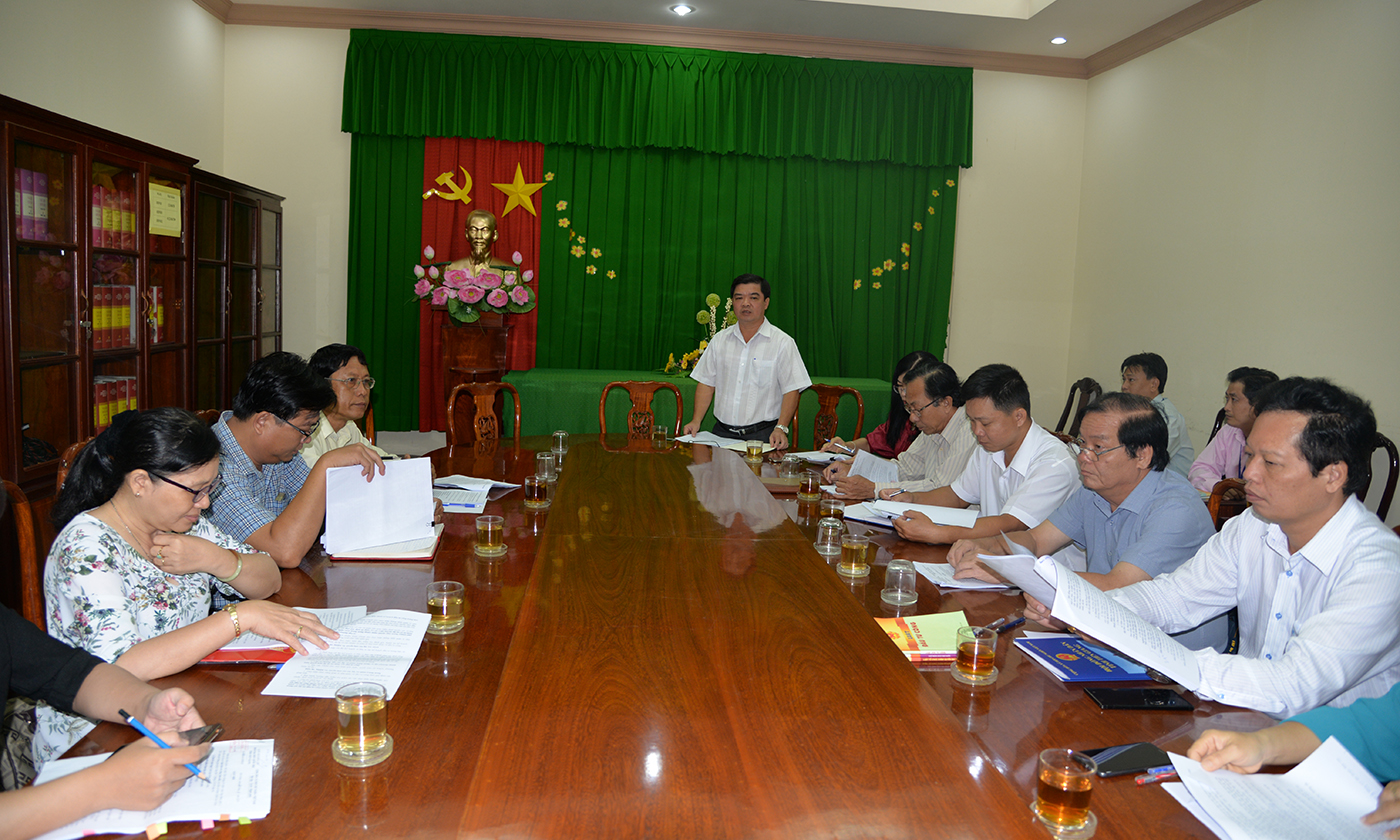 Quang cảnh cuộc họp