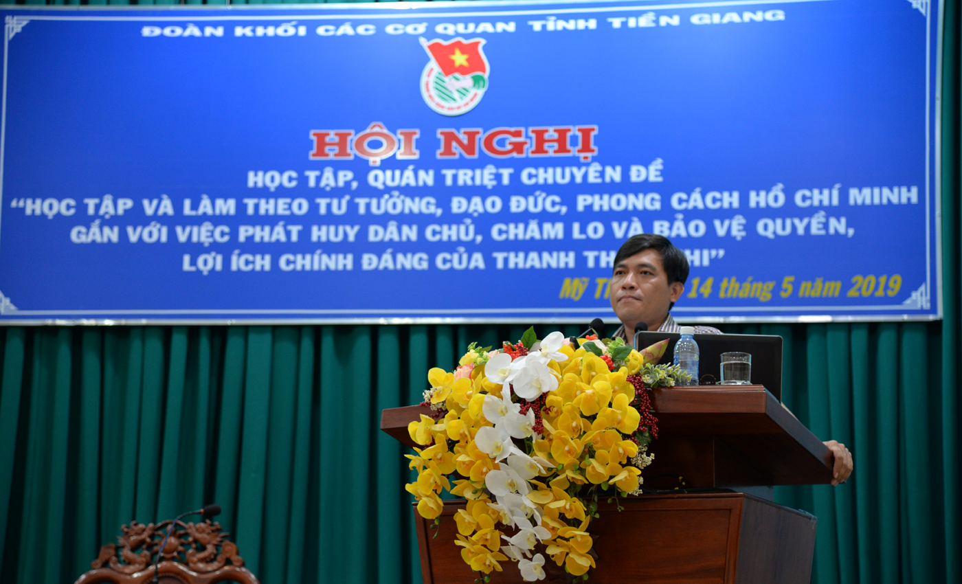 Đồng chí Ngô Huỳnh Quang Thái, Phó Bí thư thường trực Tỉnh đoàn quán triệt 2 chuyên đề