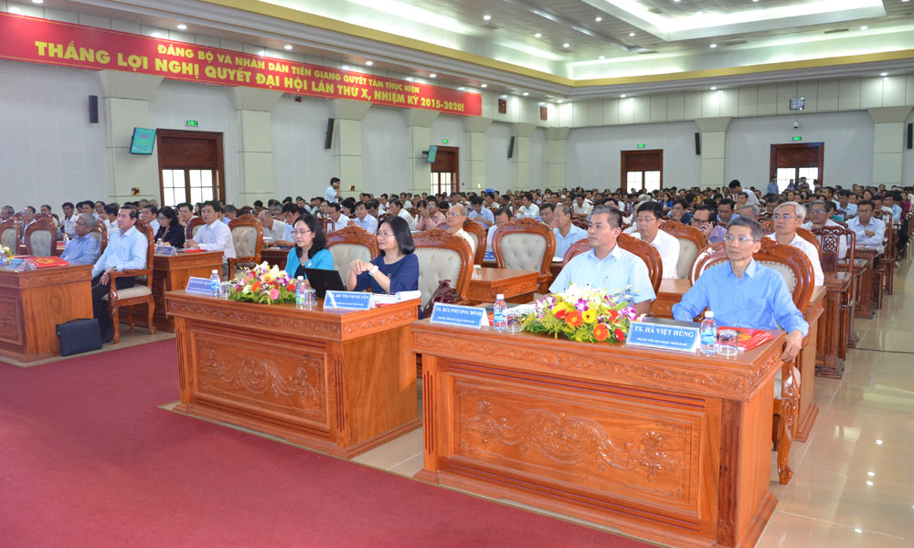 Quang cảnh hội nghị.