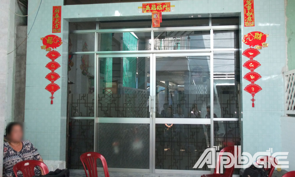 Ngôi nhà xảy ra vụ trộm.