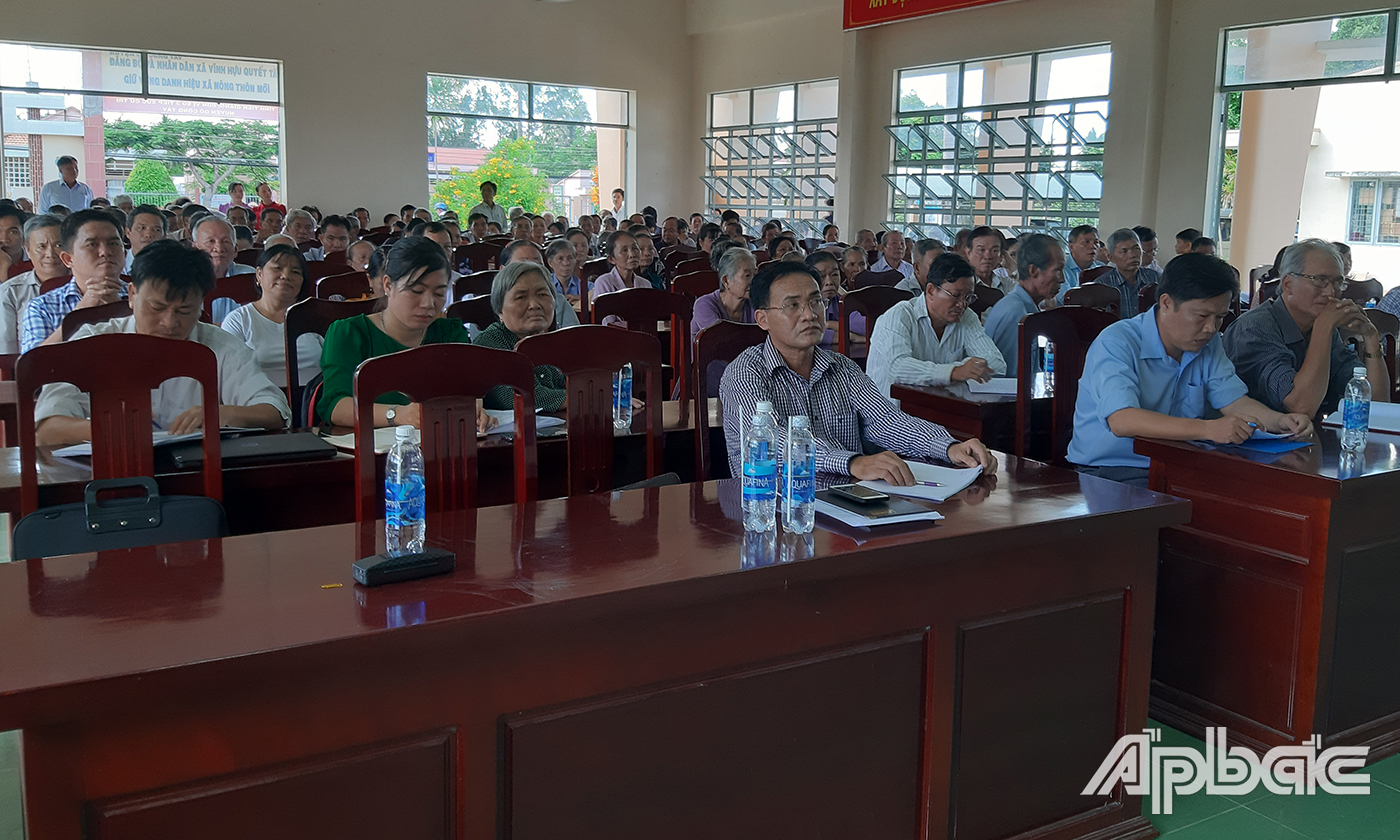 Cử tri xã Vĩnh Hựu, Long Vinh có nhiều ý kiến