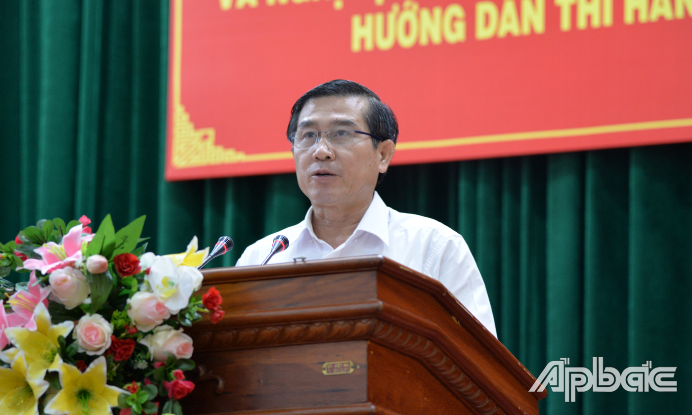 Đồng chí Lê Văn Hưởng phát biểu chỉ đạo 