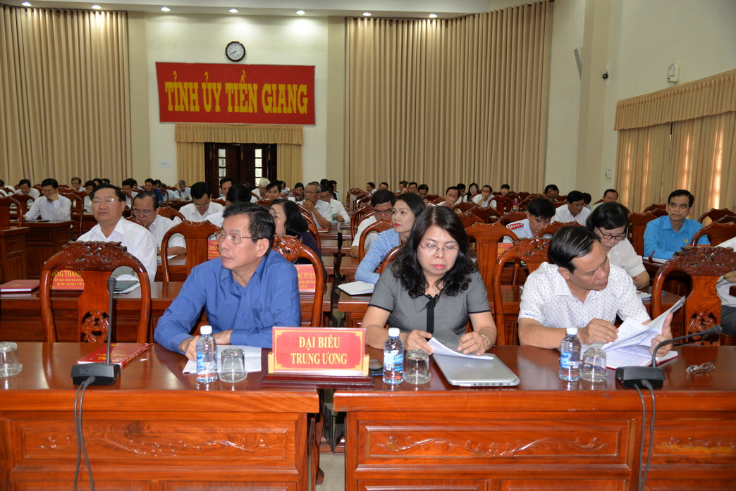 Đại diện các cơ quan trung ương dự hội nghị