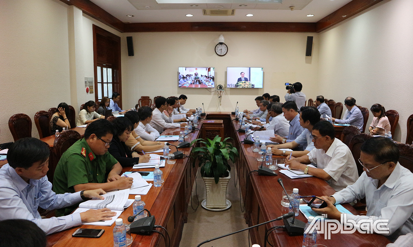 Quang cảnh hội nghị tại điểm cầu tỉnh Tiền Giang. 