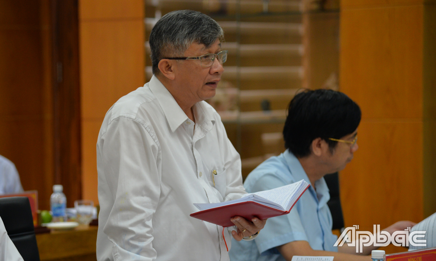 Thành viên đoàn kiểm tra phát biểu ý kiến