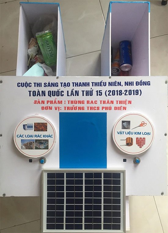 Phân loại rác rất hữu ích. (Ảnh: Nhật Tuấn).