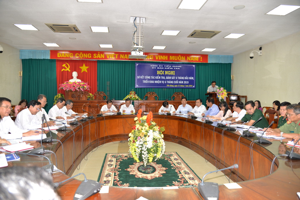Quang cảnh hội nghị