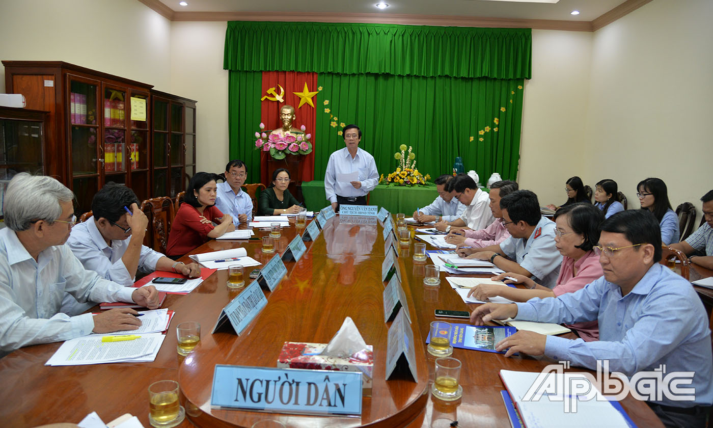 Quang cảnh buổi tiếp công dân