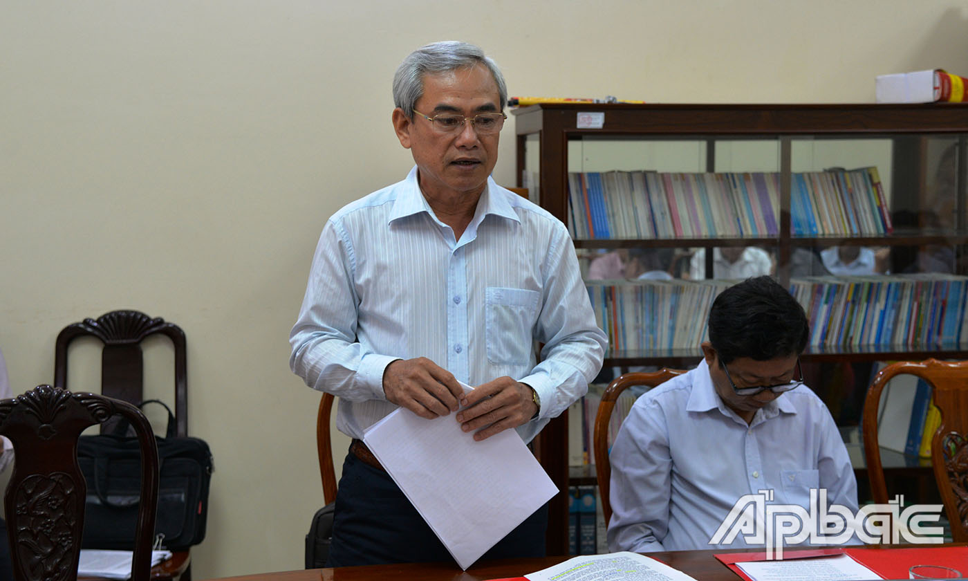 Lãnh đạo các sở, ban ngành tỉnh cùng lãnh đạo UBND TX.Cai Lậy phát biểu tại buổi tiếp dân
